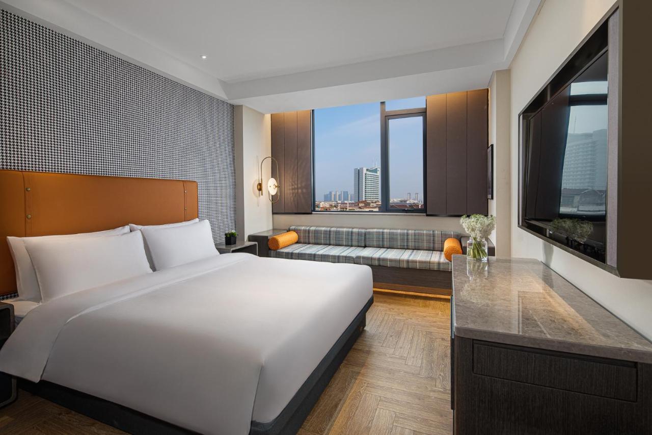 Kasion Pugis Hotel Иу Экстерьер фото