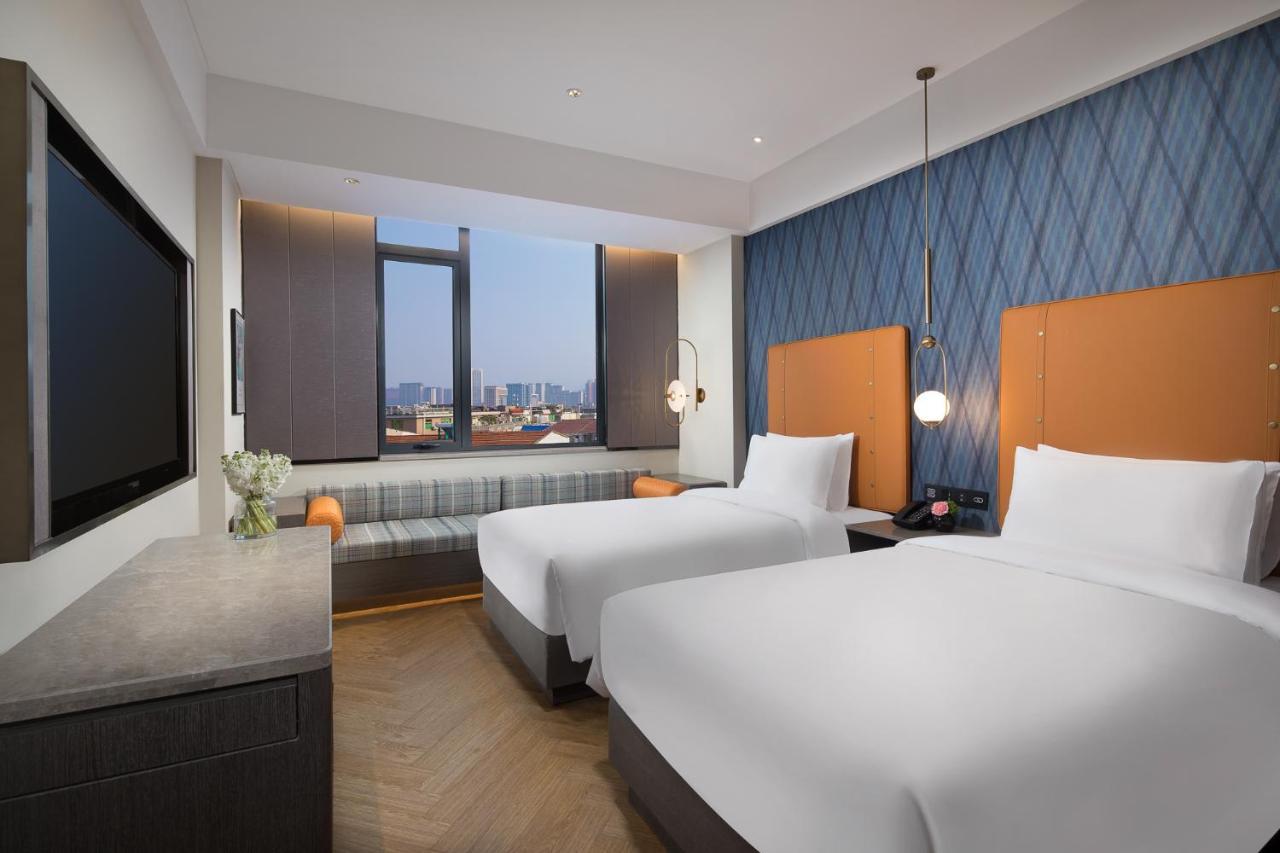 Kasion Pugis Hotel Иу Экстерьер фото