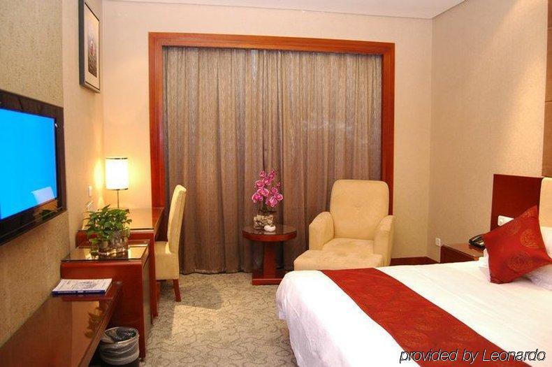 Kasion Pugis Hotel Иу Экстерьер фото